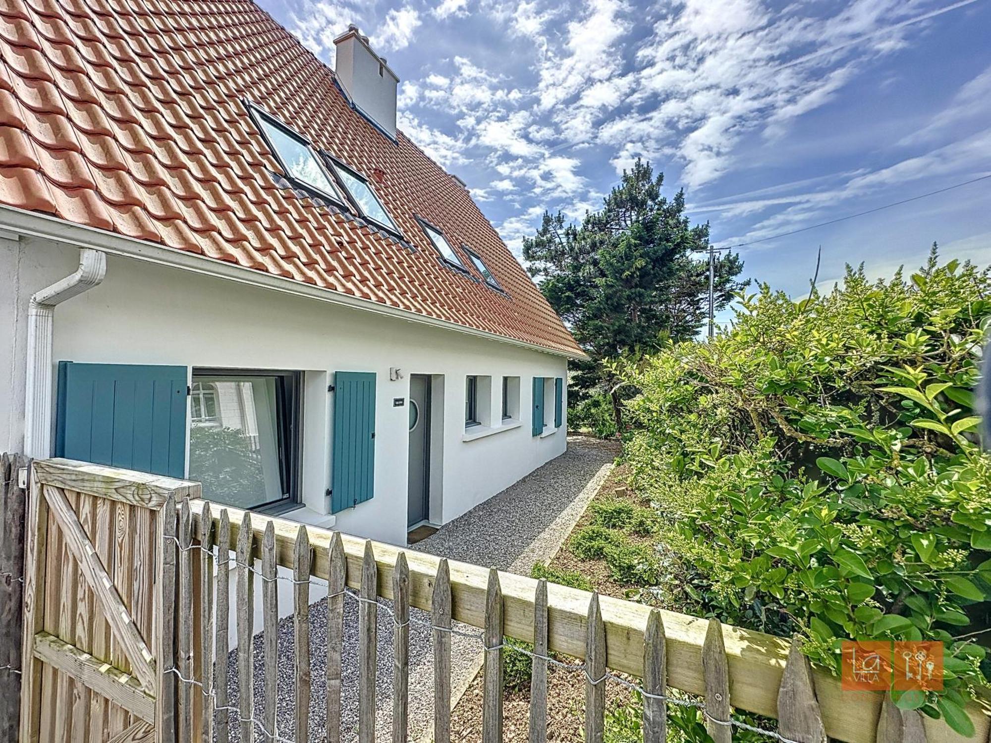 Les Pins : Rez De Jardin Proche Plage 앙블레퇴즈 외부 사진